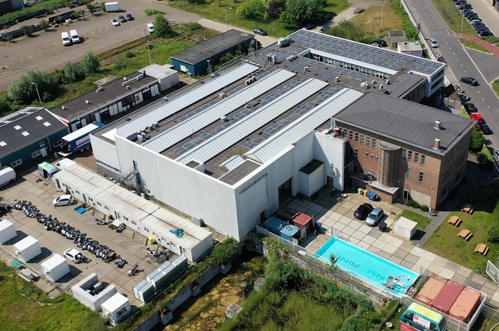 Steur building